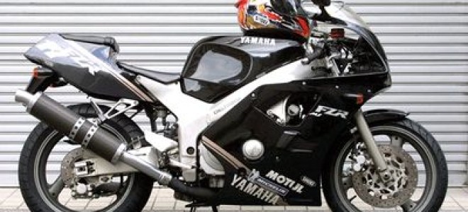 Информация по мотоциклу Yamaha FZR 400 RR