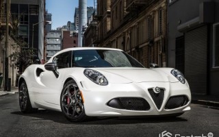 Alfa Romeo 4C Coupe US