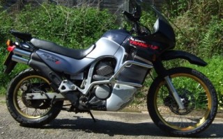 Отзыв Honda XL600V