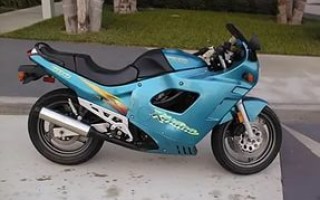 Suzuki GSX 600F